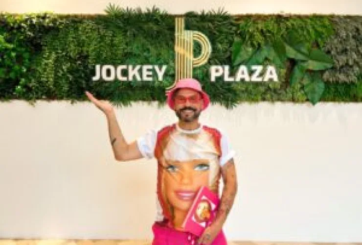 Bonecas especiais: Jockey Plaza Shopping e produtor Victor Sálvaro promovem ação em comemoração ao Dia Mundial do Autismo e Síndrome de Down
