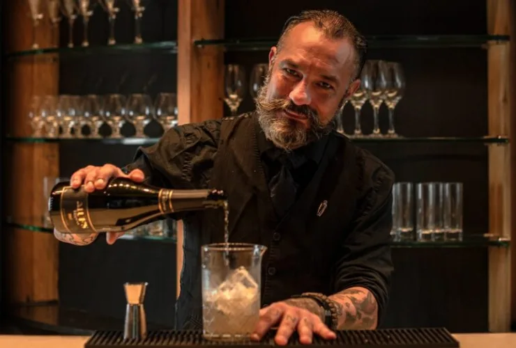 Continental Bar by Igor Bispo é a coquetelaria oficial do Festival de Curitiba