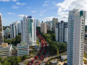 Número de imóveis residenciais novos lançados em Curitiba cresceu 14% no último ano