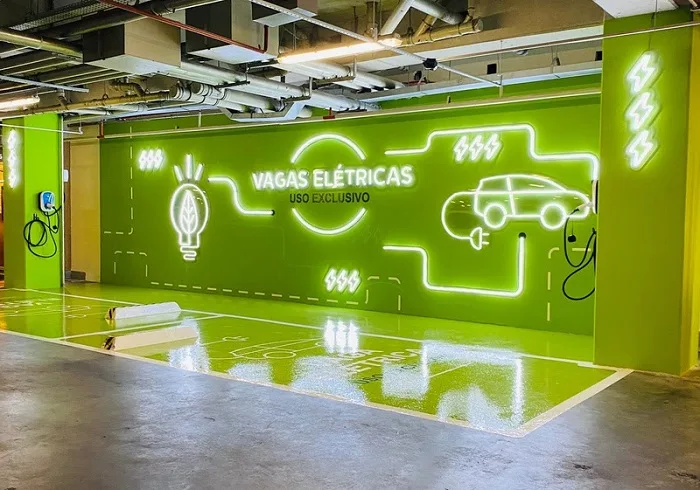 Shopping São José lança ponto de recarga para carros elétricos