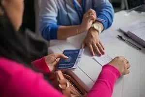 Novos direitos trabalhistas das mães: entenda o que muda na legislação