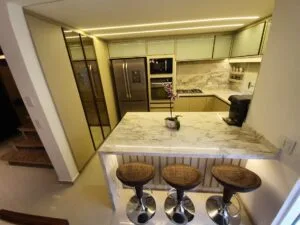 Móveis planejados são ótima alternativa para apartamentos cada vez menores