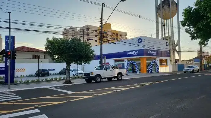 Com nova loja em Cambé,

Panvel chega a 21 municípios no PR
