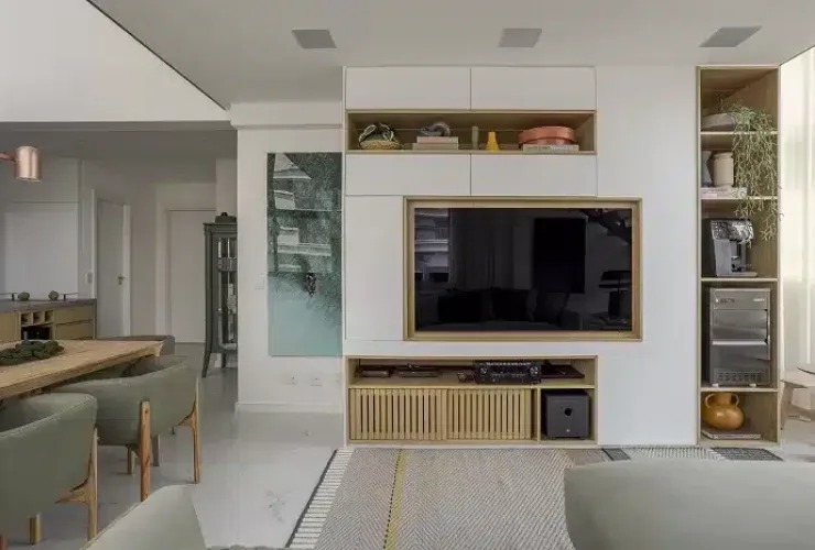 Com personalização da construtora, boas ideias de acabamentos e marcenaria, dúplex ganha espaços modernos e surpreendentes
