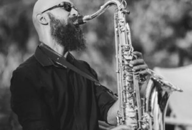 "Happy Aurora" tem música na praça em agosto