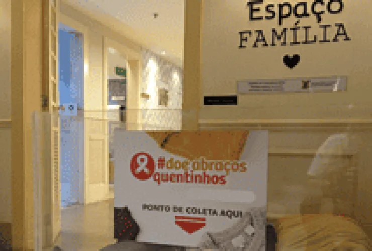Campanha do agasalho do Instituto SYN arrecada mais 2 mil peças de roupa para neste inverno