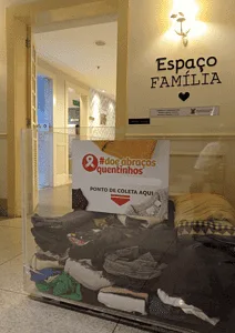 Campanha do agasalho do Instituto SYN arrecada mais 2 mil peças de roupa para neste inverno