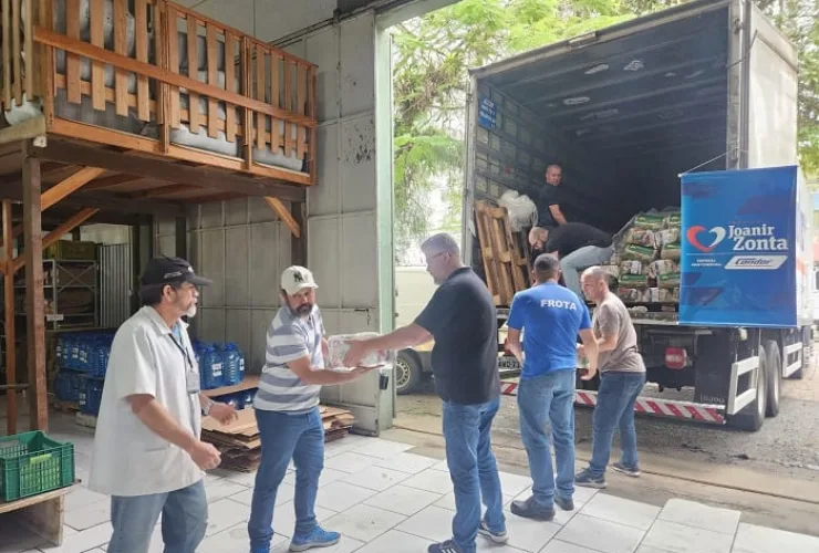 Joinville ganha 13 toneladas de alimentos do Condor, CIPLA e Hipermais
