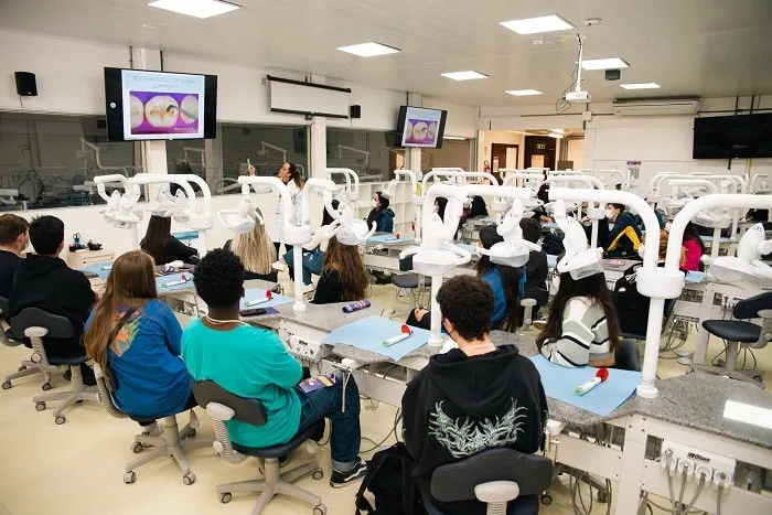Planeta PUCPR 2023 terá mais de 100 oficinas gratuitas em Curitiba

