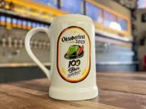 100 Beer Garden realiza a 2ª edição da Oktoberfest no Jockey Plaza Shopping