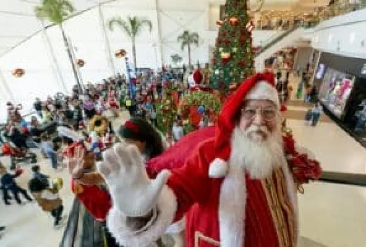 No Boulevard Londrina Shopping, Papai Noel será recebido com show especial de Natal