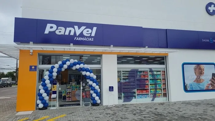 Panvel inaugura lojas em Curitiba e Pinhais