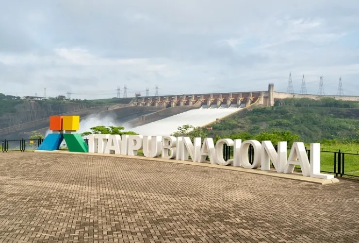 Turismo de Itaipu já recebeu 418 mil visitantes este ano