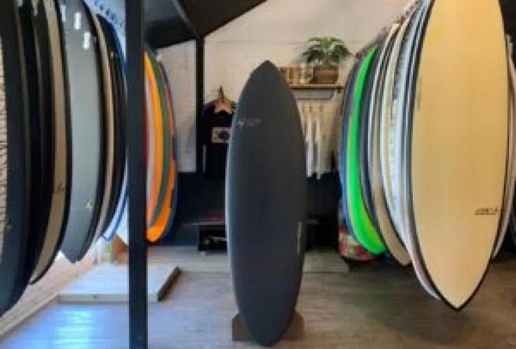 Fábrica de Florianópolis oferece consultoria gratuita para escolha da prancha de surf ideal