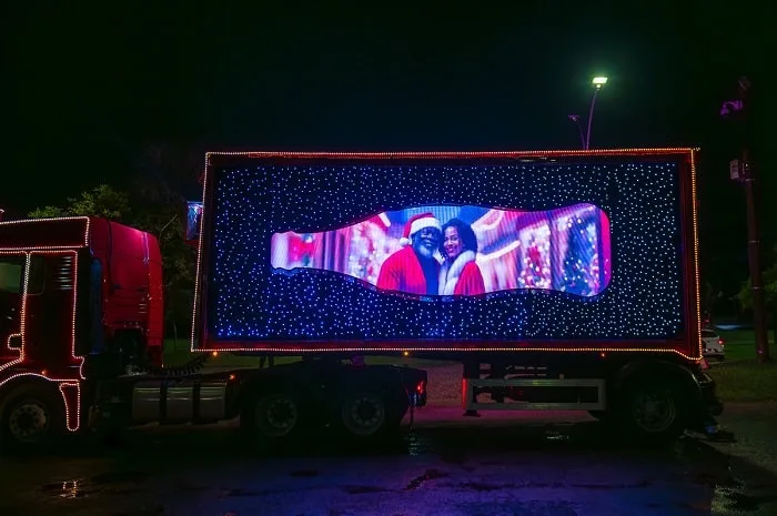Caravana de Natal da Coca-Cola FEMSA Brasil passará por Curitiba e São José dos Pinhais neste sábado (23)