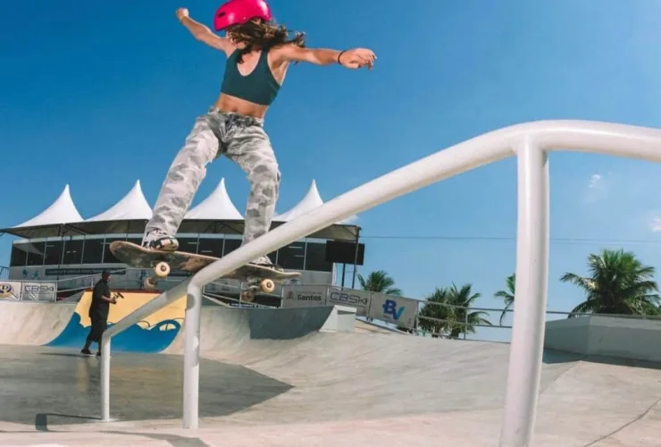 Bia Godoi de 11 anos conquista ouro no brasileiro de skate e mira no STU National 2024