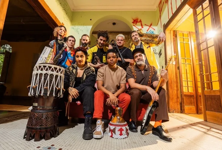 Bixiga 70 faz show de lançamento do álbum Vapor no dia 26 de janeiro