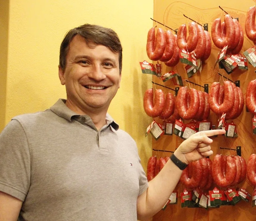 Linguiça Blumenau só poderá ser produzida em 16 municípios de SC