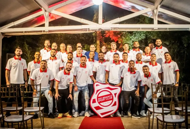 Com Fahel Junior, Halef Pitbull e Fernando Gabriel, Rio Branco apresenta elenco e comissão técnica para 2024