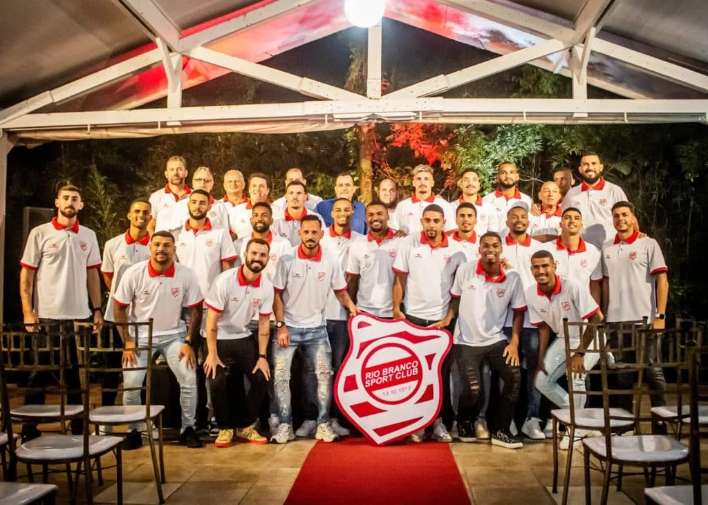 Com Fahel Junior, Halef Pitbull e Fernando Gabriel, Rio Branco apresenta elenco e comissão técnica para 2024