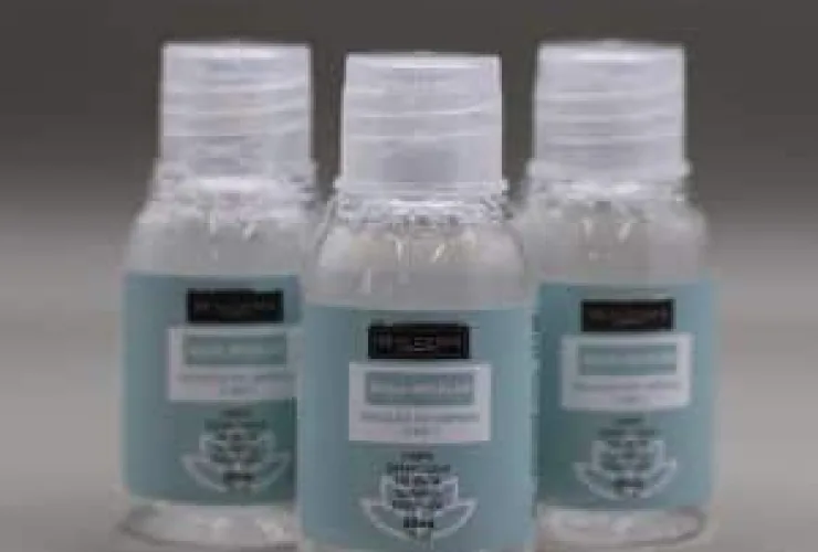 Realgems lança água micelar exclusiva para hotéis