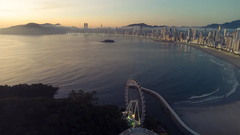Balneário Camboriú terá revolução no mercado imobiliário com hotéis em prédios residenciais