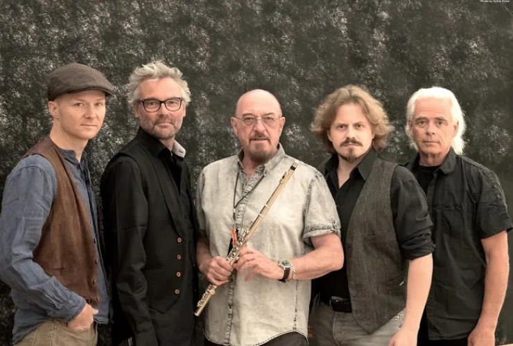 Ian Anderson e o Jethro Tull chegam a Curitiba com show inédito