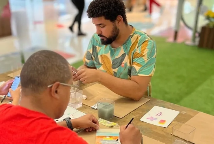 Shopping Mueller tem oficinas de desenho para adultos  e crianças inspiradas na exposição Monet Amor e Tempo