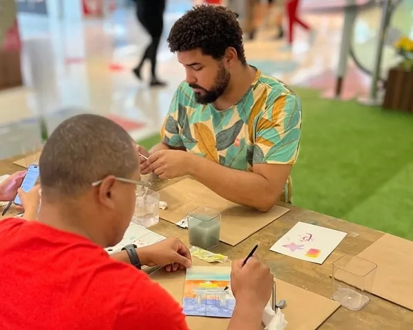 Shopping Mueller tem oficinas de desenho para adultos  e crianças inspiradas na exposição Monet Amor e Tempo