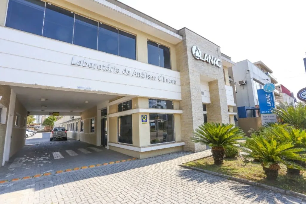LANAC bate a marca de 1 milhão de exames em março