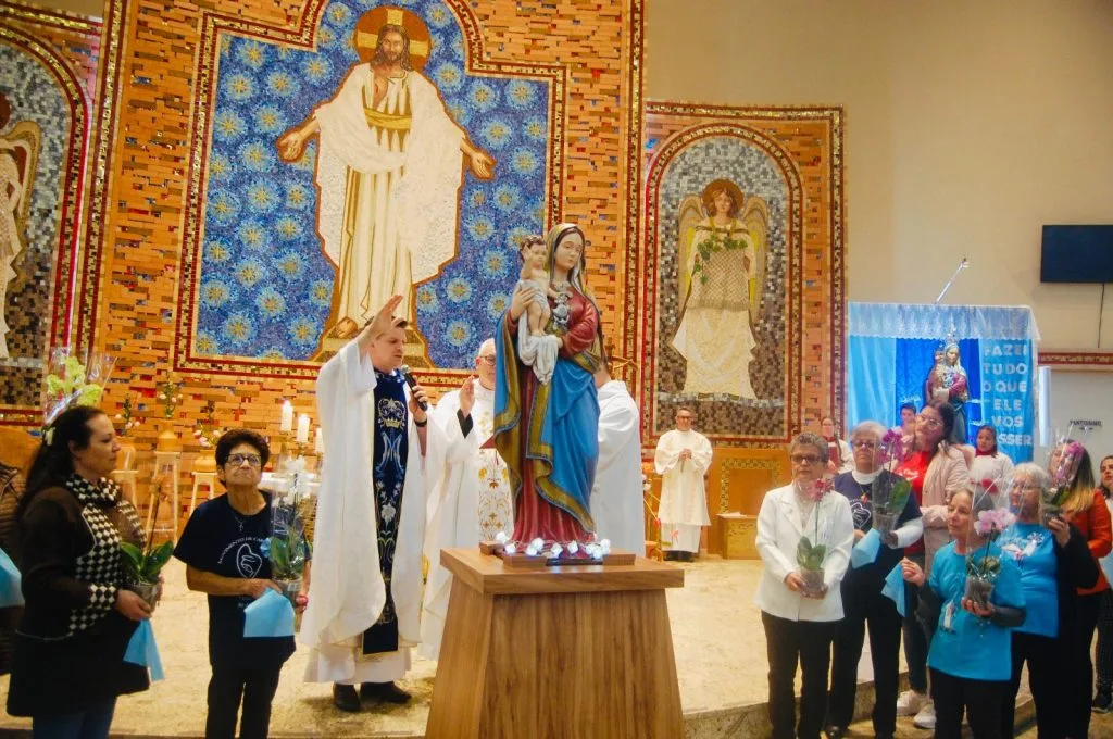 Comunidade católica de Pinhais prepara-se para a Festa da Padroeira