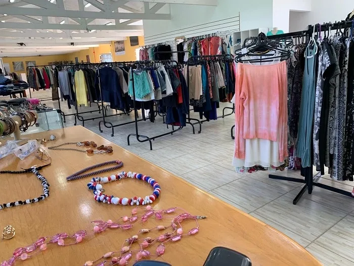 Bazar Solidário de Dia das Mães na Socorro aos Necessitados