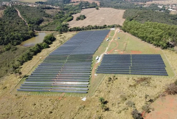 AXS Energia fecha operação de US$ 31,3 milhões para financiamento de 14 novas usinas solares em quatro estados
