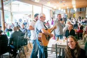 Polenta &amp; Gaita: tradicional almoço italiano comemora o Dia das Mães em Curitiba