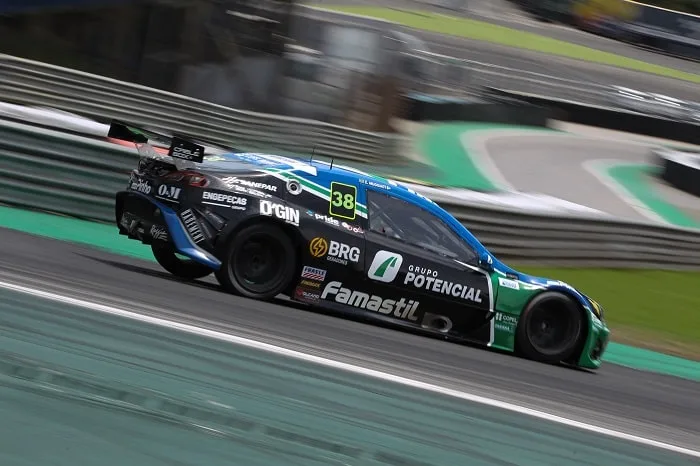 Curitibano Zezinho Muggiati disputa etapa da Stock Car em Cascavel; pista é antiga conhecida do piloto