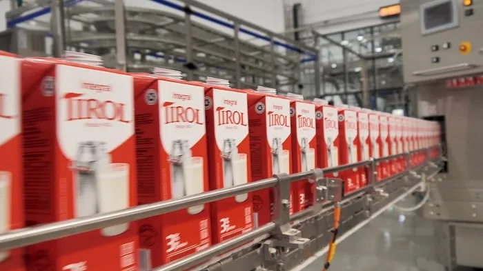 Tirol envia mais de 150 mil litros de leite para o Rio Grande do Sul
