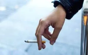 Cigarro faz aumentar o número de casos de câncer de pulmão: 32 mil só em 2024