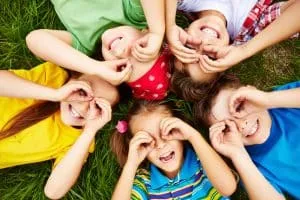 Colônia de Férias na Escola amplia o universo lúdico das crianças e promove aprendizagem