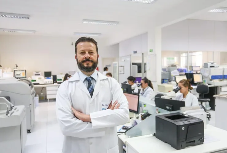 Casos de coqueluche têm aumento de 500% no Paraná