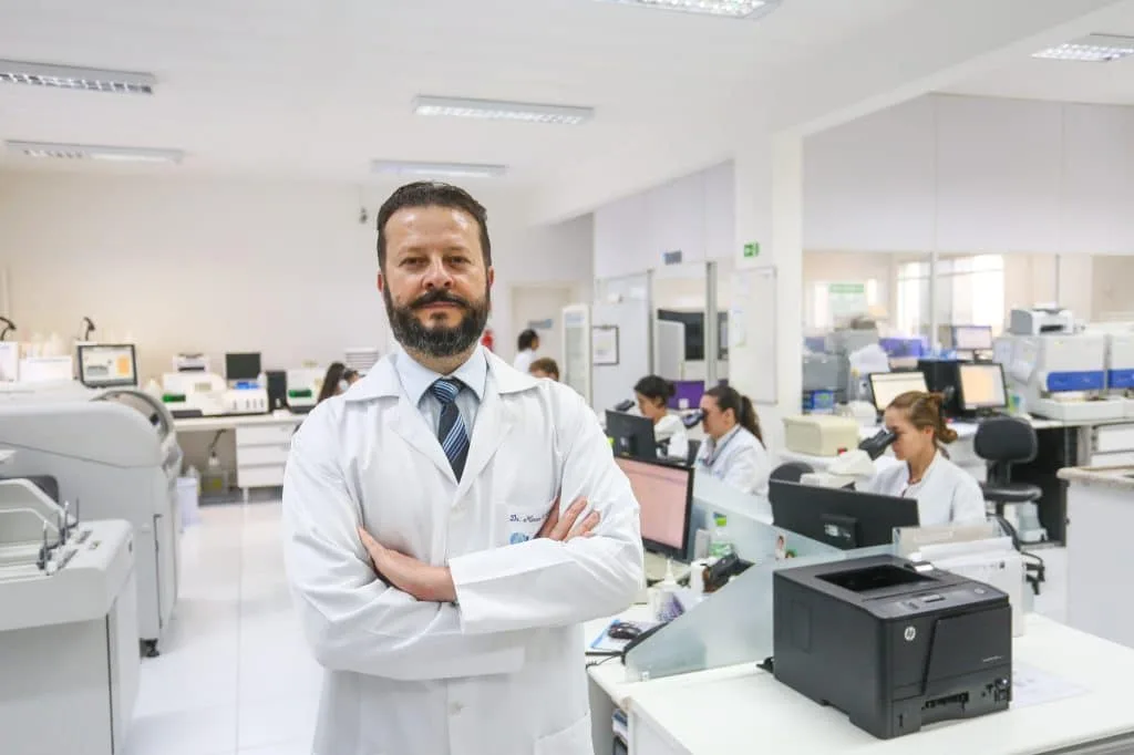 Casos de coqueluche têm aumento de 500% no Paraná