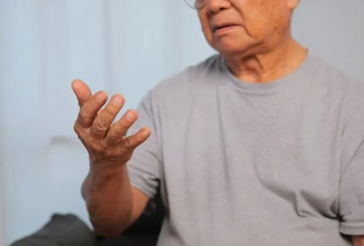 Estudo associa vacina de tétano a menor risco de Parkinson