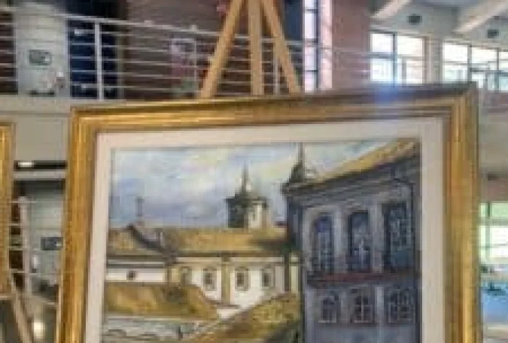 Exposição gratuita leva retratos de cidades históricas à biblioteca universitária