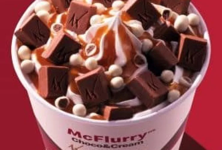 "McDonald's Lança McFlurry Choco&Cream Kopenhagen com Calda de Caramelo"