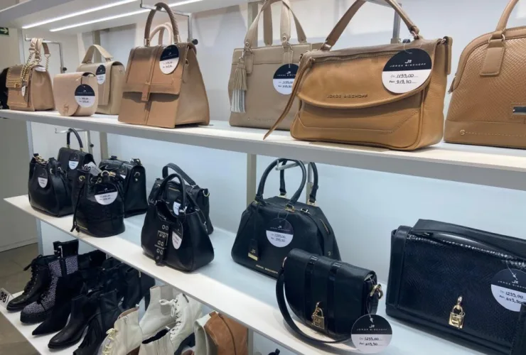 Grife Jorge Bischoff oferta descontos de até 70% na sua primeira loja em formato franquia Outlet