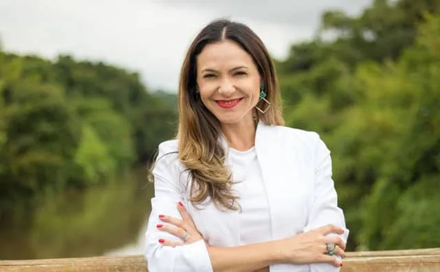 Mariana Stachiu: celebrando 20 anos de impacto positivo em pessoas e organizações