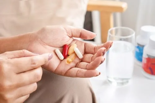 Sem indicação, consumo diário de multivitamínicos  não aumenta a longevidade