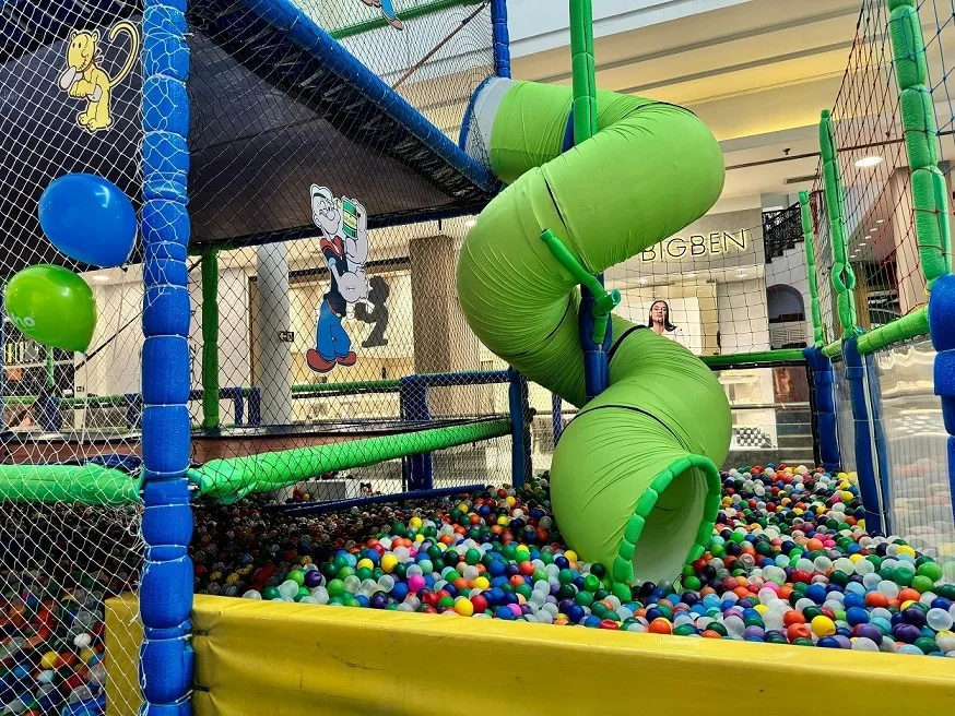 Shopping recebe Parque do Popeye, com cama elástica de dois andares