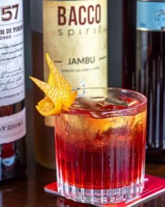 12ª NEGRONI WEEK: Grés Gastronomia participa do evento e apresenta drink com Campari, Vermute e Vodka de Jambu