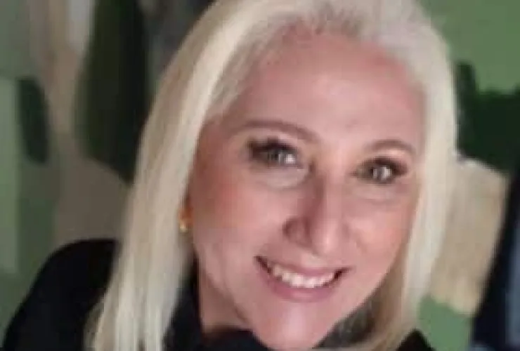 Artista plástica Ana Serafin abre exposição Eu Quero Ser o Mar
