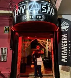 Rock, Halloween e as Famosas Comprinhas: Uma União Assustadoramente Incrível
